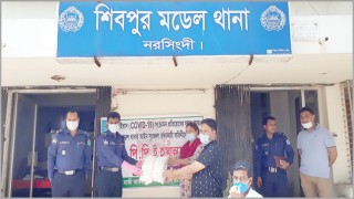 শিবপুরে আইনশৃঙ্খলা বাহিনীকে পি.পি.ই প্রদান